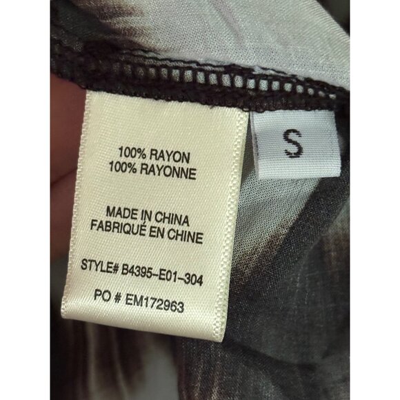 Bella Dahl In Black & White Blurred Ikat Print Button Down Blouse Lightweight - Picture 6 of 13